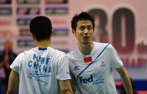  埃文斯草地驰骋，伊斯特本赛击败名将折桂