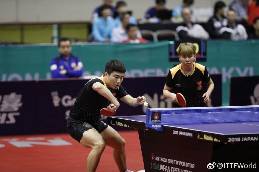  梅总双打默契配合，美网混双决赛勇夺桂冠