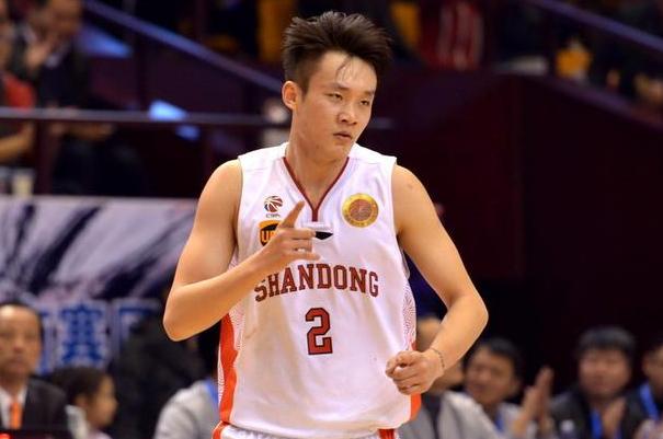  外援双响炮定乾坤，升班马客场奏凯