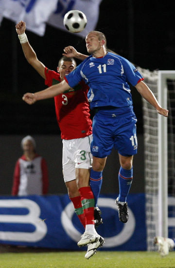  欧洲杯预选赛，葡萄牙客场完胜冰岛